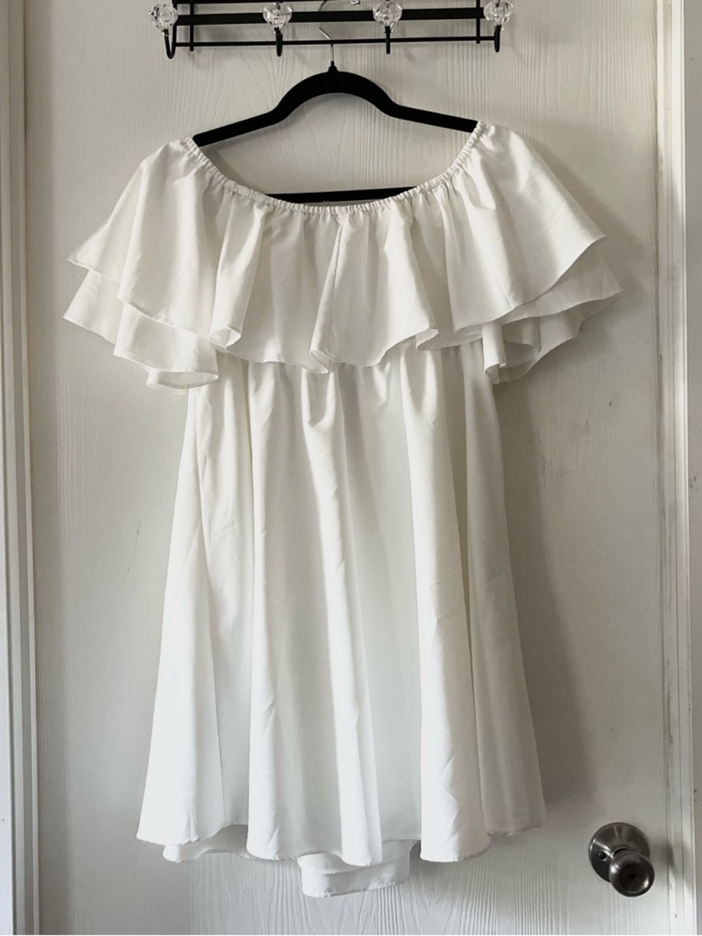 Buddy Basics White Off-Shoulder Top